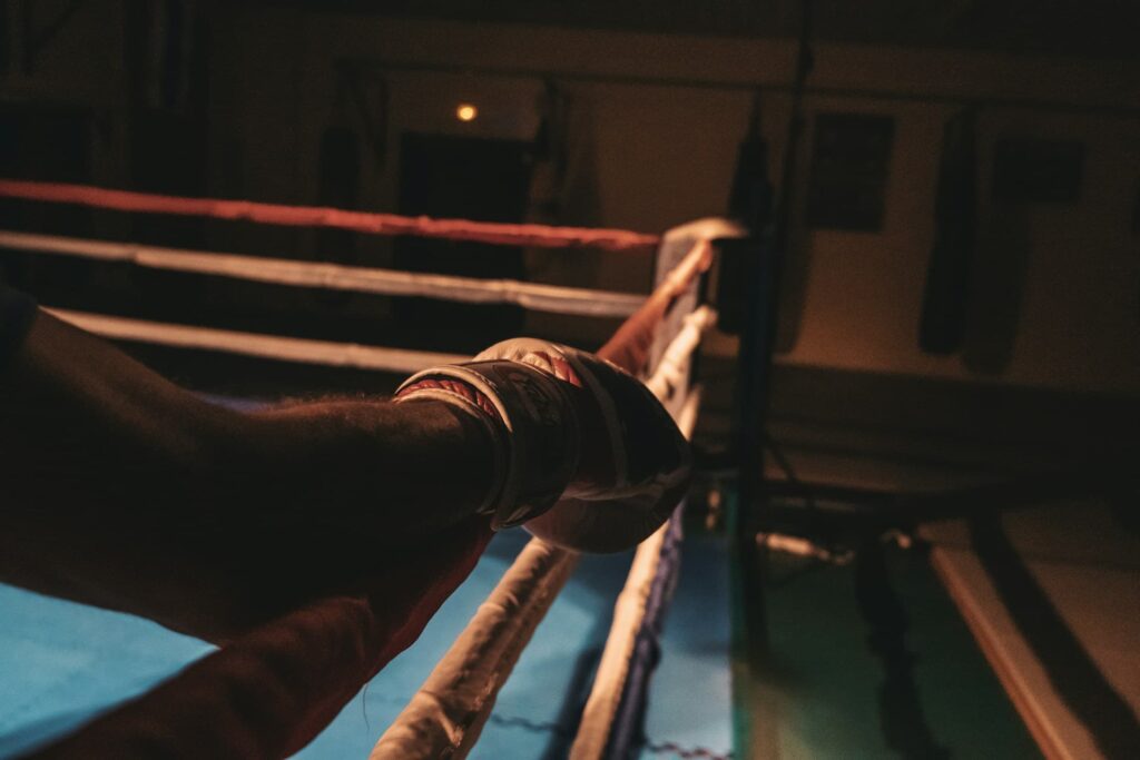 Combien de round boxe : un ring de boxe